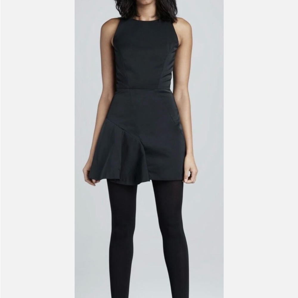 Elegant Black Sleeveless Dress